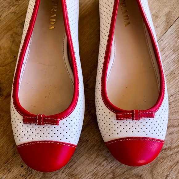 PRADA Cute Leather Flats Red Capped Toe Bow ITALY - Picture 9 of 12